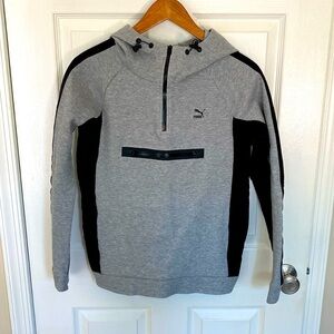 Puma half-zip Pullover Small New Hoodie